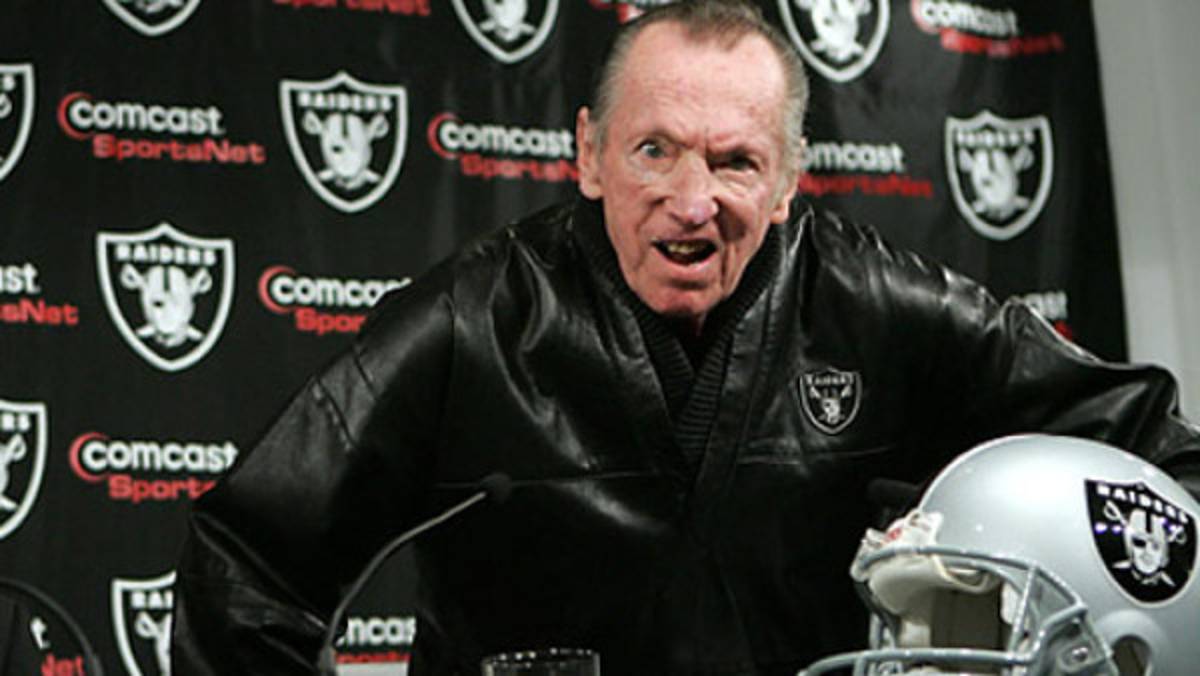 Fallece Al Davis, dueño de los Raiders de Oakland
