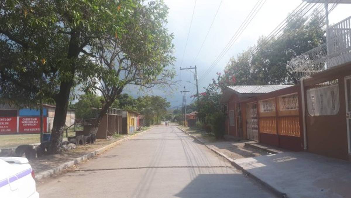 Cancha de tierra y gratos recuerdos: Así creció Bryan Acosta en La Ceiba