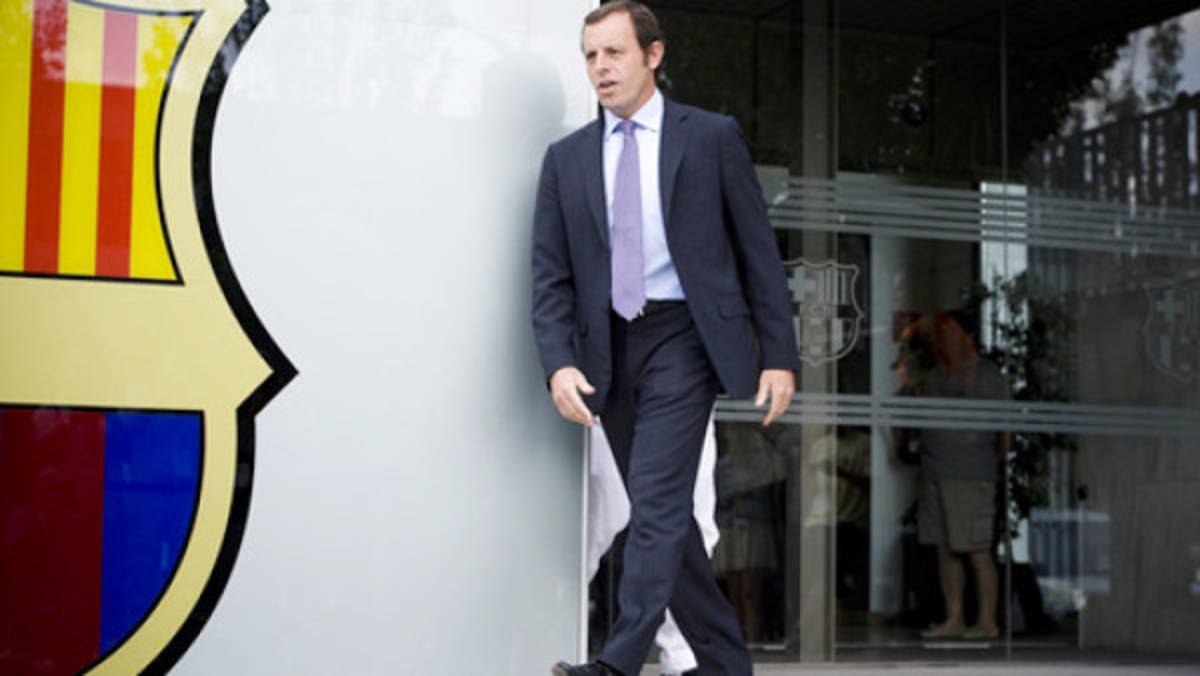 Presidente del Barcelona, Sandro Rosell es acusado de fraude en Brasil