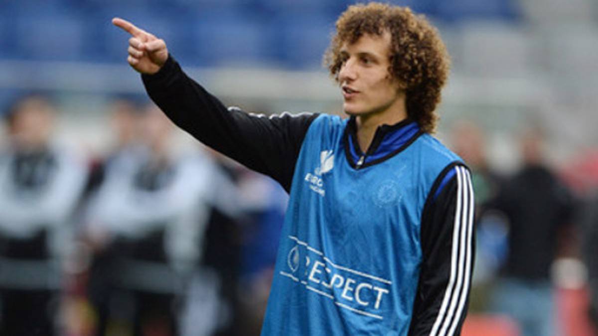 Mourinho no cederá a David Luiz ante interés del Barcelona