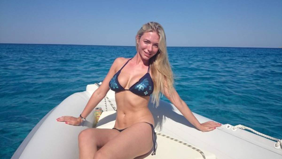 April Summers, la fanática que tiene Roberto Mancini