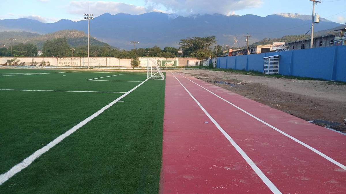 ¡Santa Bárbara lo presume! Así luce el estadio Argelio Sabillón tras millonaria remodelación