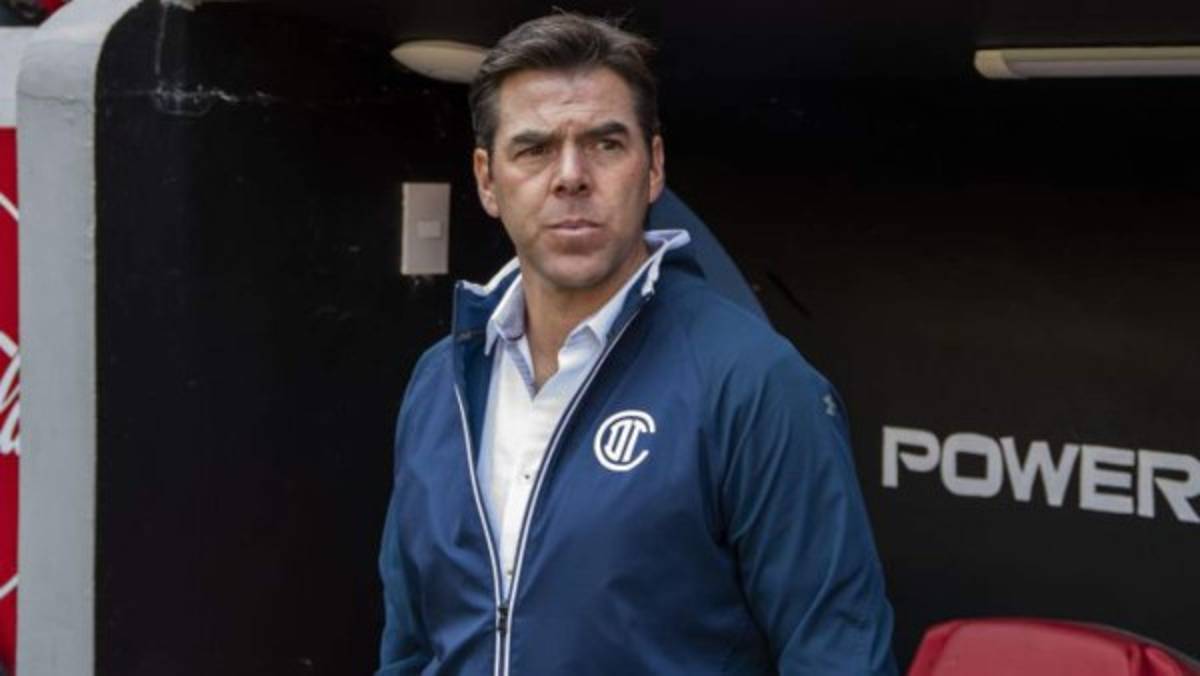 Duro fraude: hackean cuenta de WhatsApp de técnico mexicano, piden fuerte suma de dinero y sus contactos depositaron  