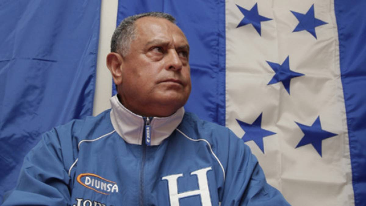 Afición reprueba campaña del 'Cuate'