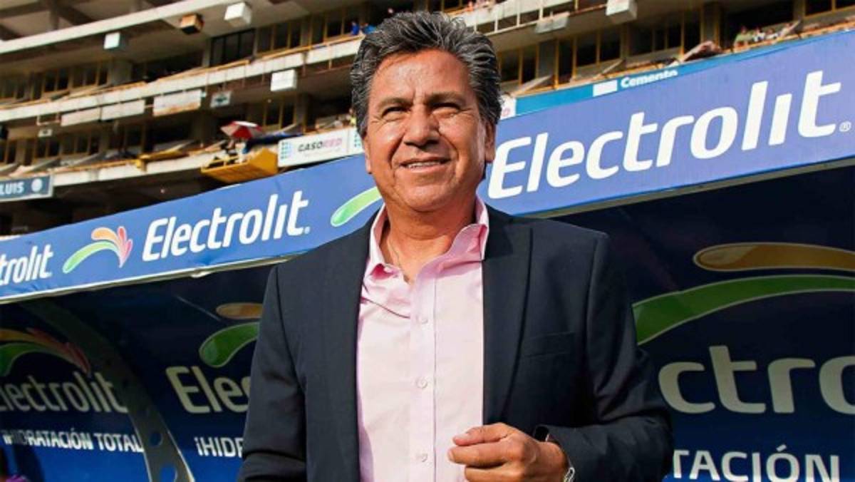 Mundialistas, interinatos y pruebas: Los 27 entrenadores que ha tenido Chivas en la era de Jorge Vergara