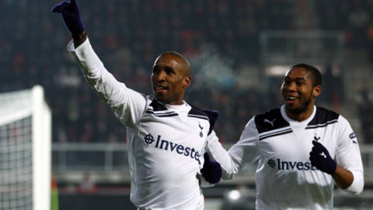 Tottenham y Wilson avanzan como líderes a Octavos de Final