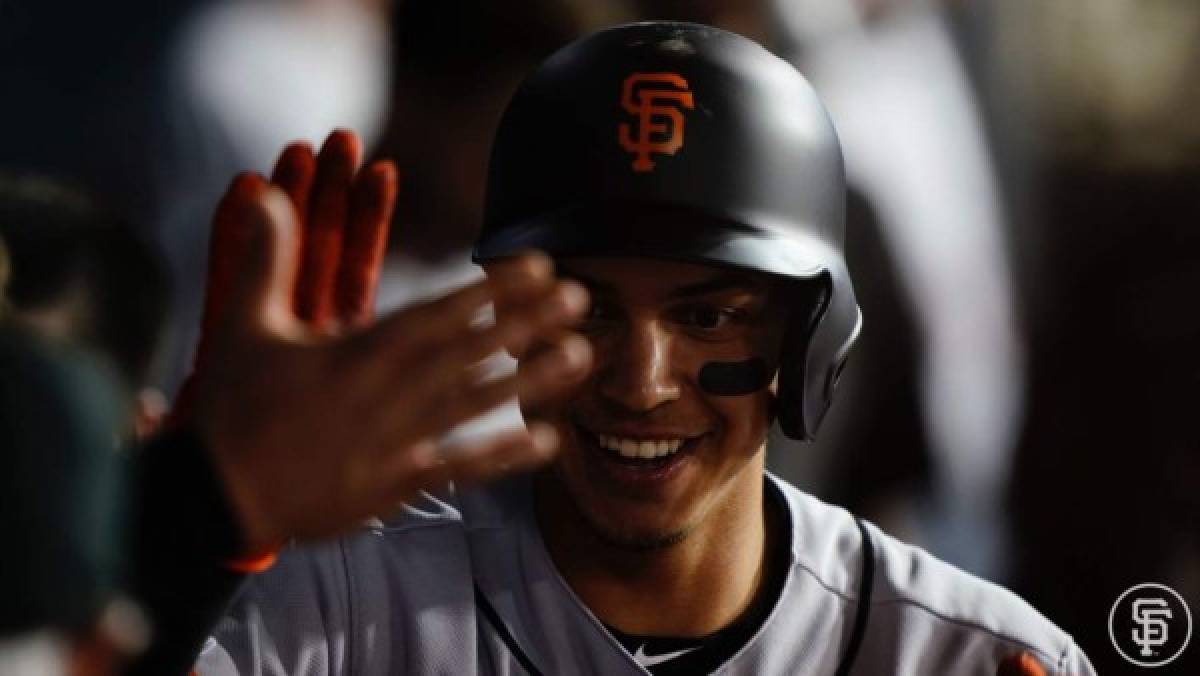 Nuevo home run y su festejo: El hondureño Mauricio Dubón brilló en el Dodger Stadium