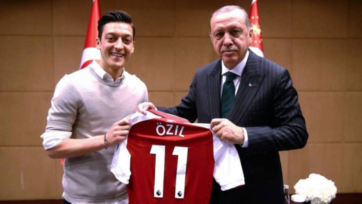 Sueldo galáctico y casa cerca del presidente: Así será la vida de lujo de Ozil con el Fenerbahce   