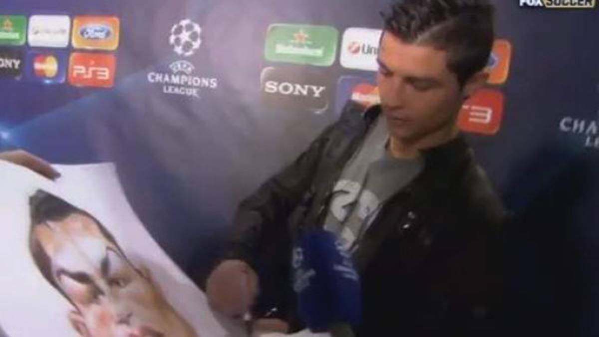 CR7 a un fan: ¿Soy yo? Muy feo ¿no?'