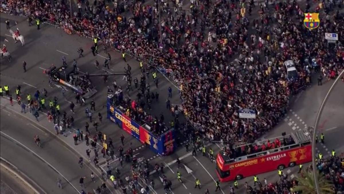 FOTOS: La gran celebración del FC Barcelona por el doblete en España