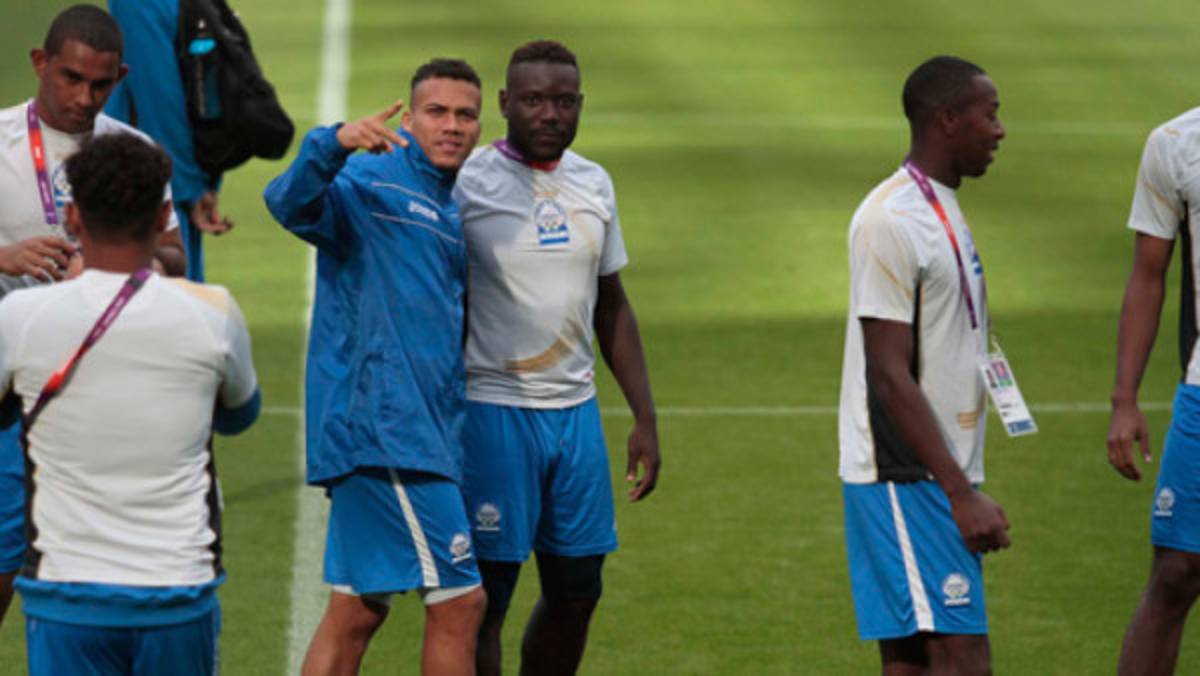 Crisanto y Garrido saldrían en el once