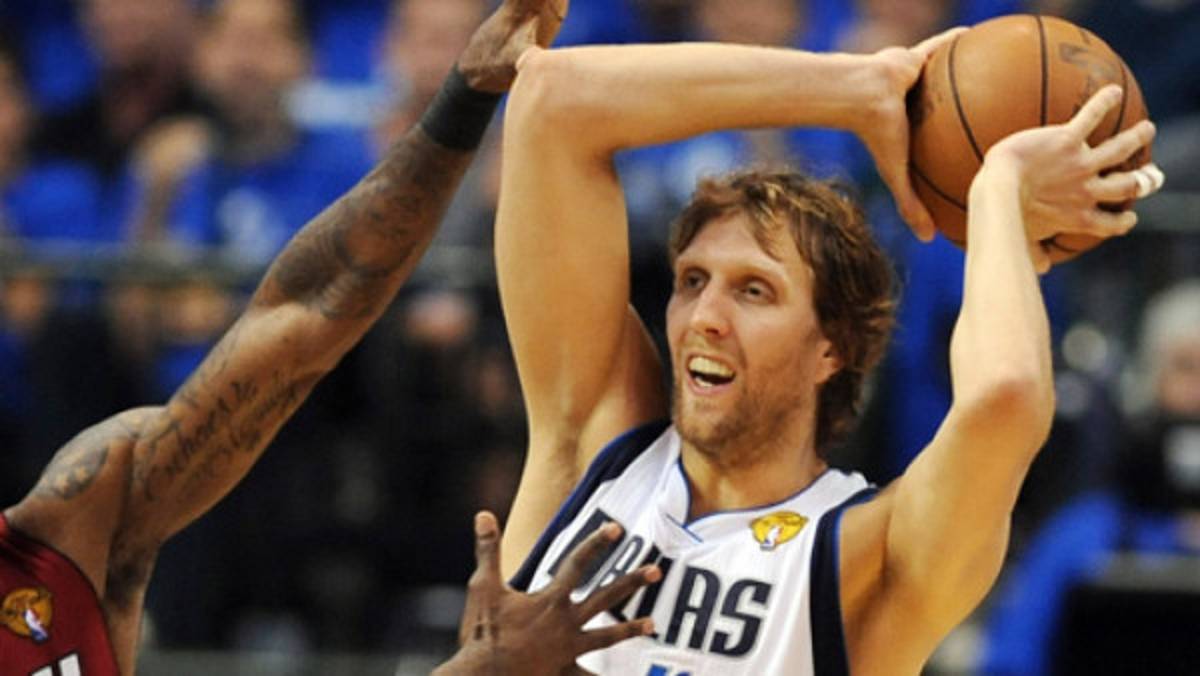 Nowitzki jugó con 39 grados de fiebre
