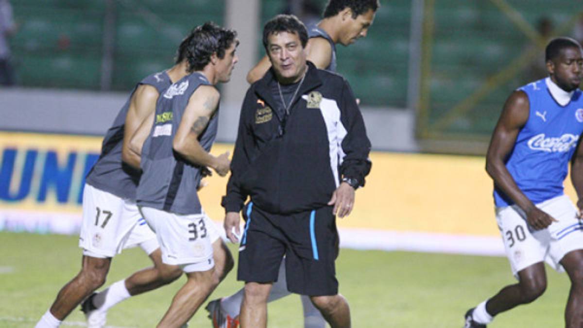 Aplazado el Olimpia de Juan Carlos Espinoza