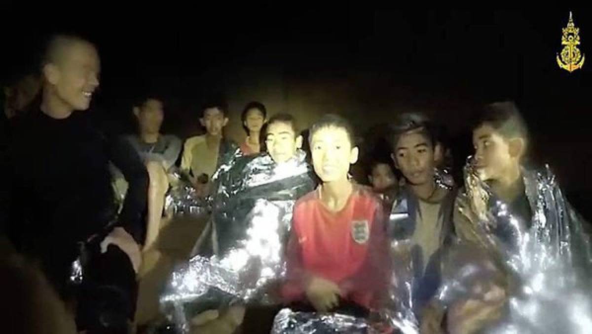 Impactantes imágenes: Así es la cueva en Tailandia donde 12 niños futbolistas siguen atrapados