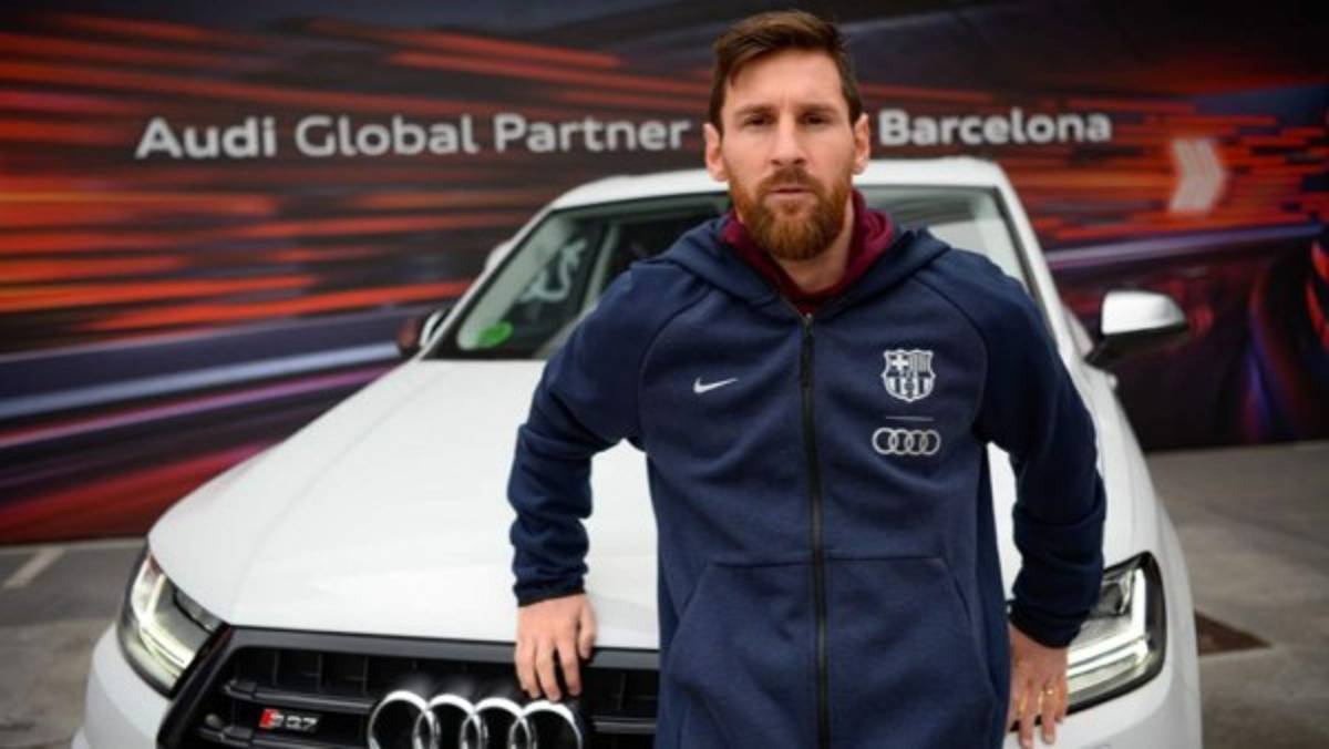 Los impresionantes autos que recibieron los futbolistas del Barcelona de parte de Audi