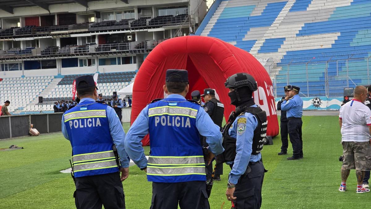 Pedro Troglio, el nuevo rey del Olimpismo y el show de la Ultra Fiel previo al clásico ante Real España en el estadio Nacional