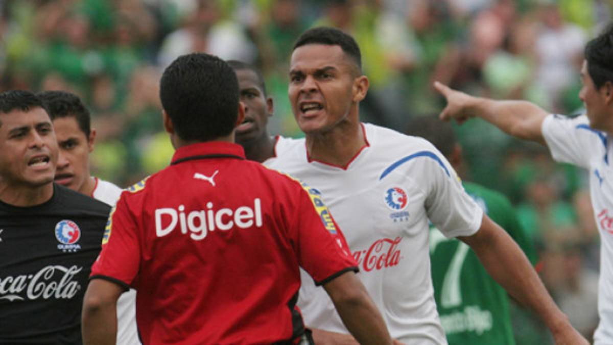 Walter Hernández se fue por indisciplina