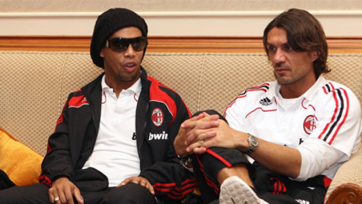 Paolo Maldini con problemas en Milán