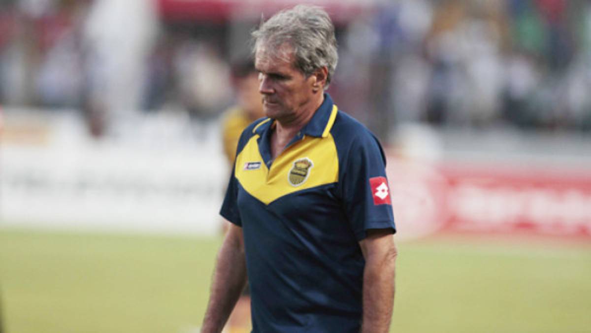 Mario Zanabria se va del Real España