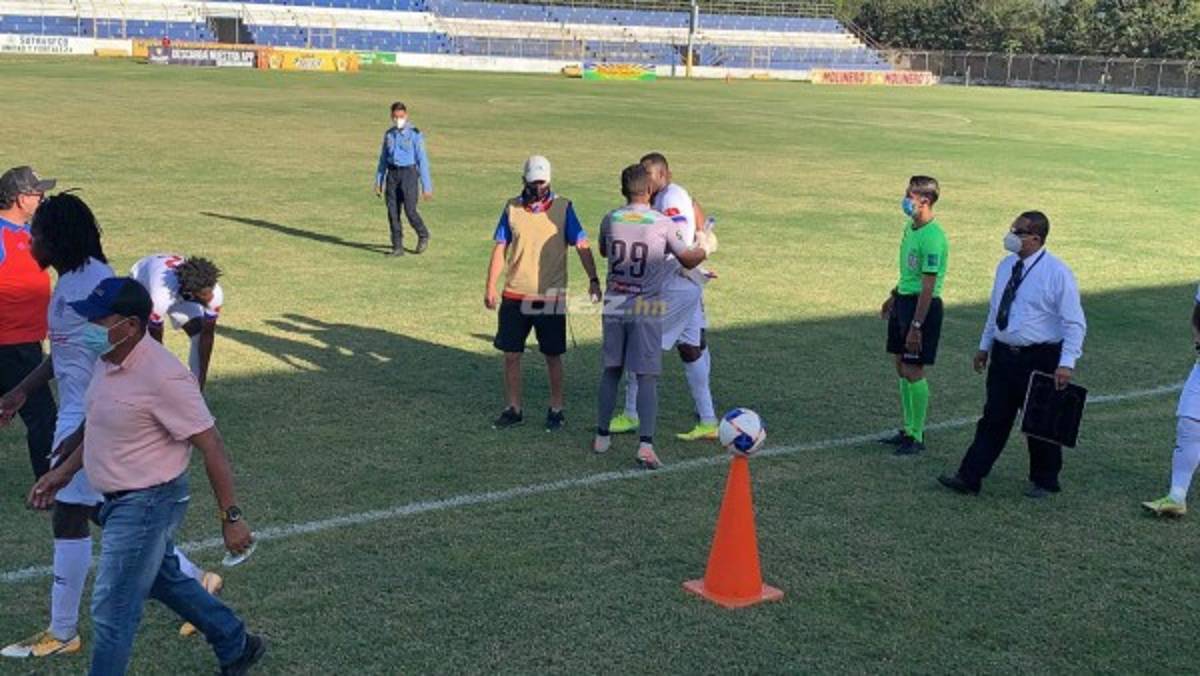 No se vio en TV: El 'chofer' de Olimpia, la nueva kinesióloga de UPNFM y Arboleda estalló por racismo