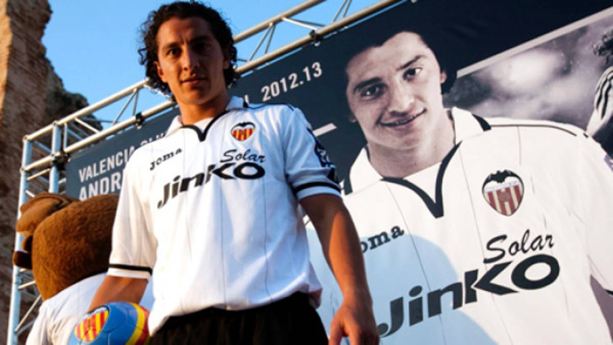 Andrés Guardado, presentado en el Valencia