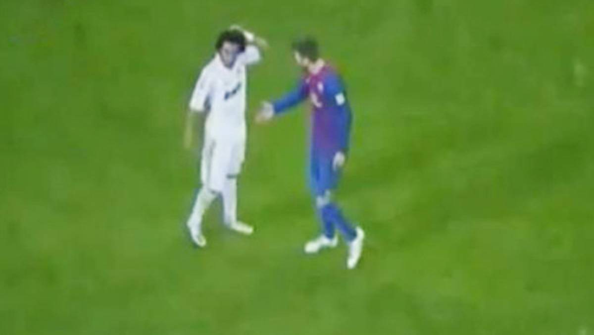 Marcelo dejó con la mano en el aire a Piqué