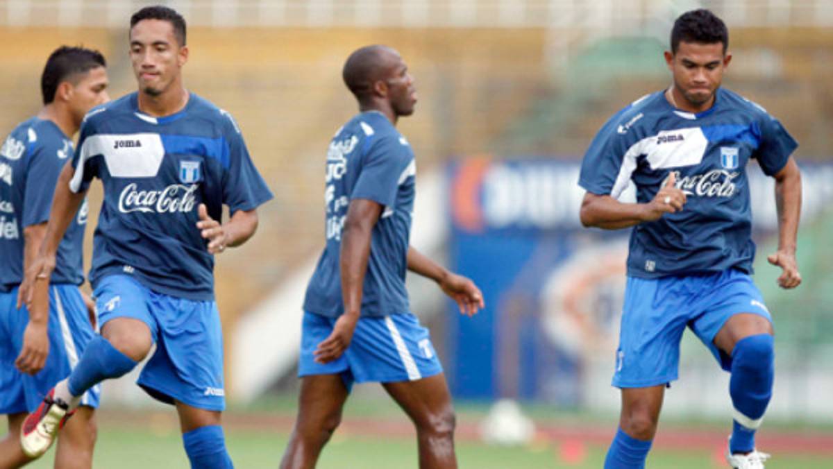 Tres jugadores se quedan por falta de visa