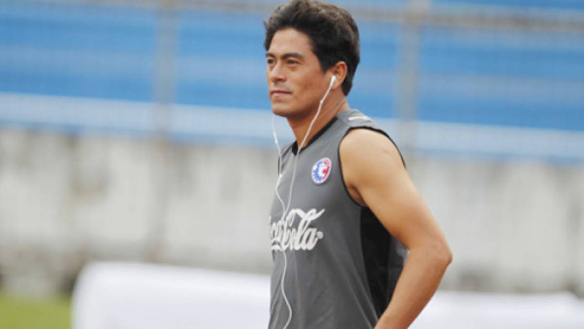 Por lesión, Reinaldo Tilguath se perdería debut con Olimpia en el Clausura