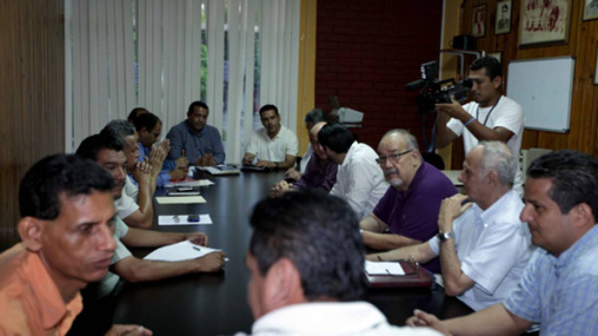 Villegas: 'Si inmude tiene voluntad, se resuelve'