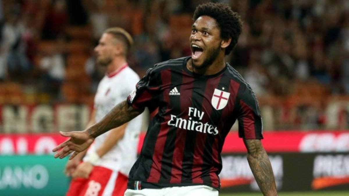 Los grandes cracks brasileños que han vestido la camisa del AC MIlan