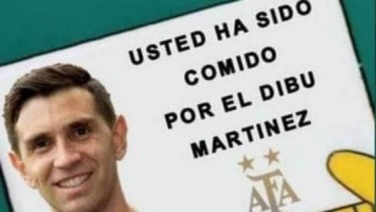 ¡Para morir de risa! Dibu Martínez desafió a Cristiano Ronaldo en la Premier y los memes estallan las redes sociales