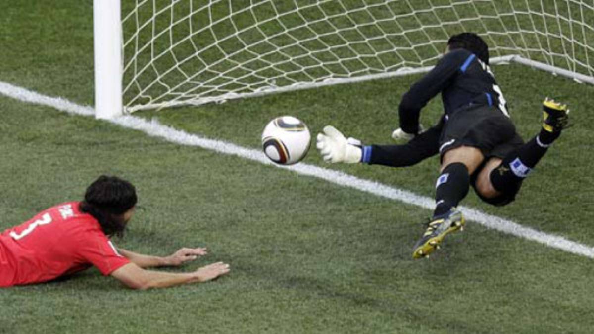 Noel Valladares, la atajada del Mundial