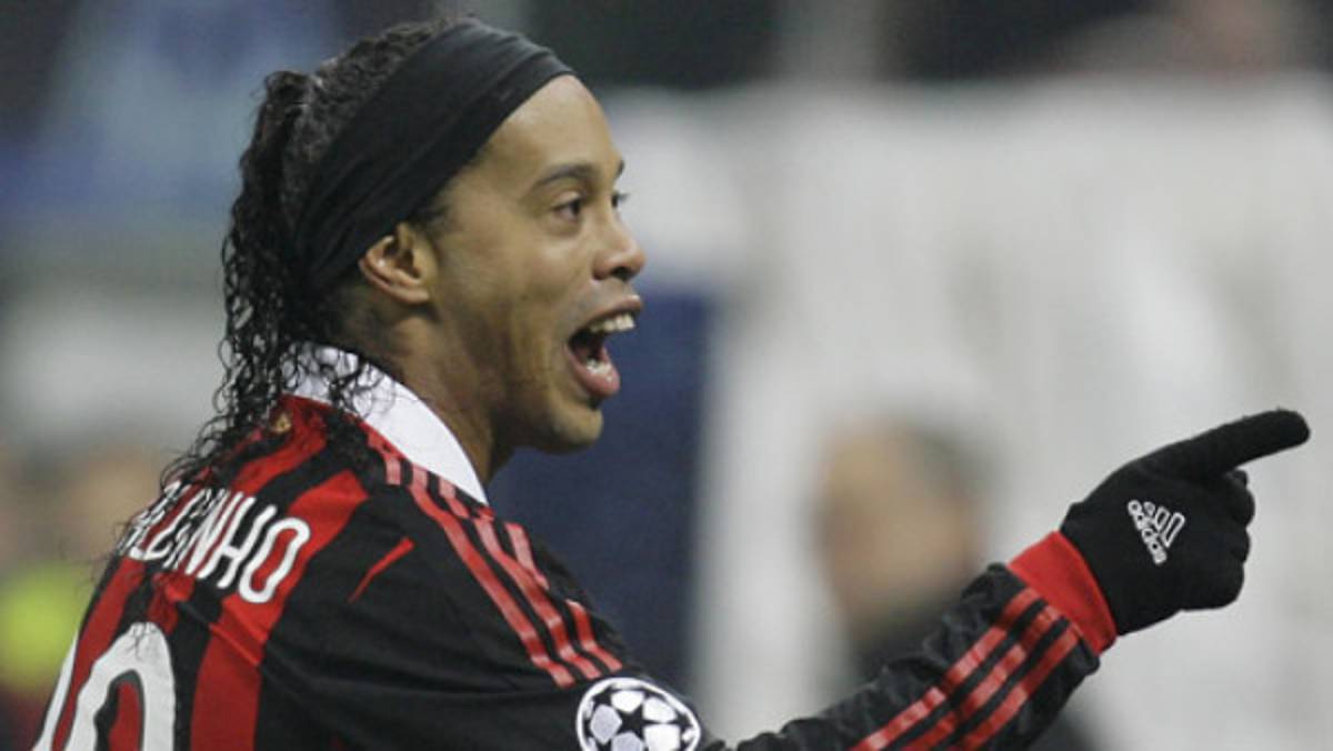 Ronaldinho jugaría en el Flamengo