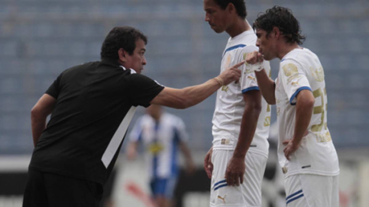 Juan Carlos Espinoza criticó duramente a su equipo