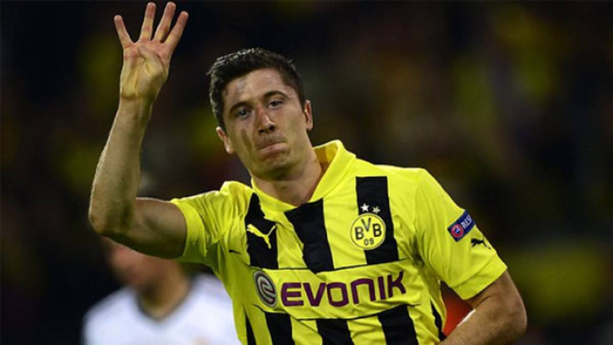 Dortmund descarta venta de Lewandowski al Bayern, pero no a otro equipo