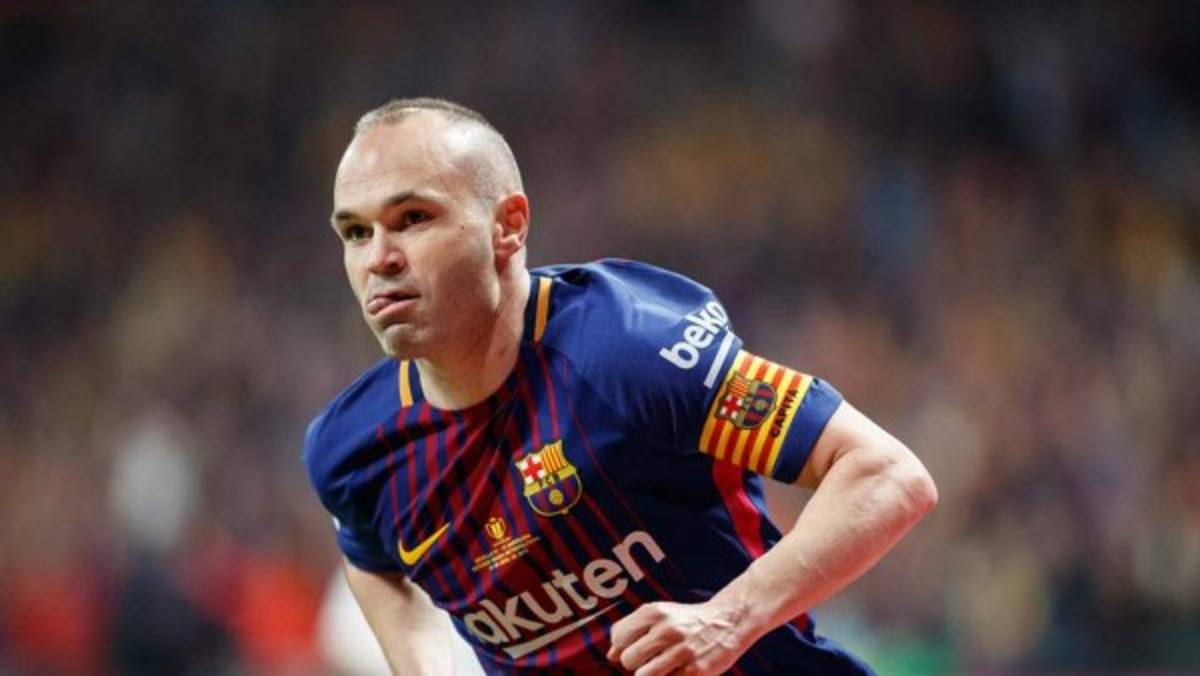 Con un mexicano y Messi: Los mejores compañeros que tuvo Ronaldinho en su brillante carrera