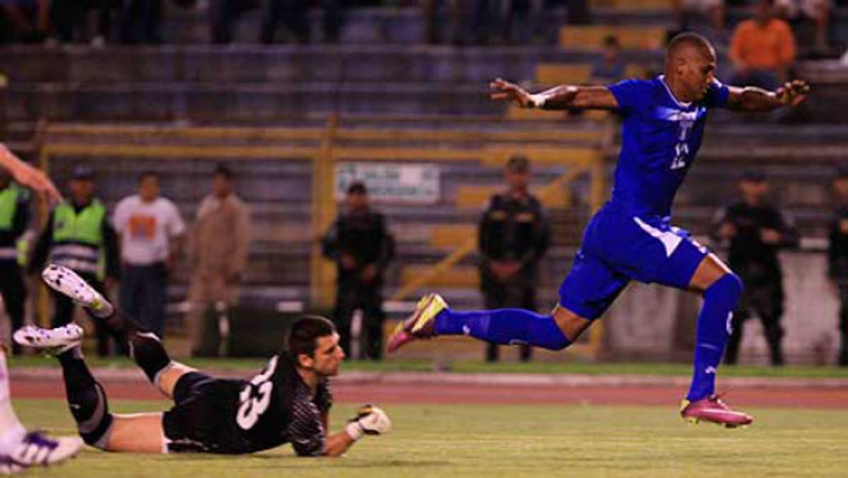 Honduras le gana a Serbia