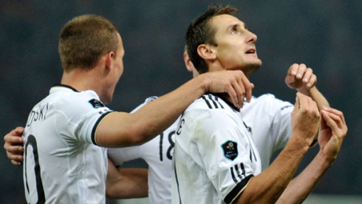 Alemania es líder del grupo A de la Euro