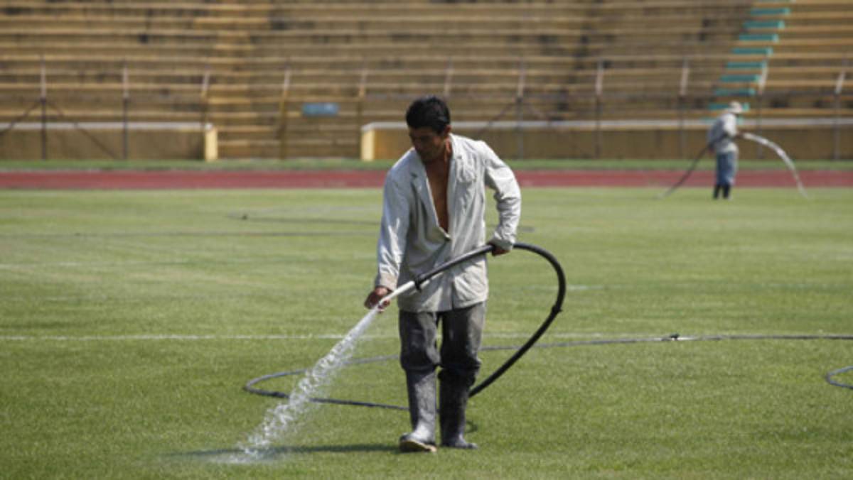 VIDEO: Así preparan el Olímpico para el Honduras-México