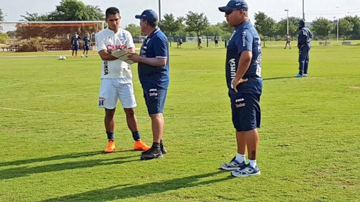 Las imágenes del entreno de Honduras y El Salvador previo a la batalla en Houston