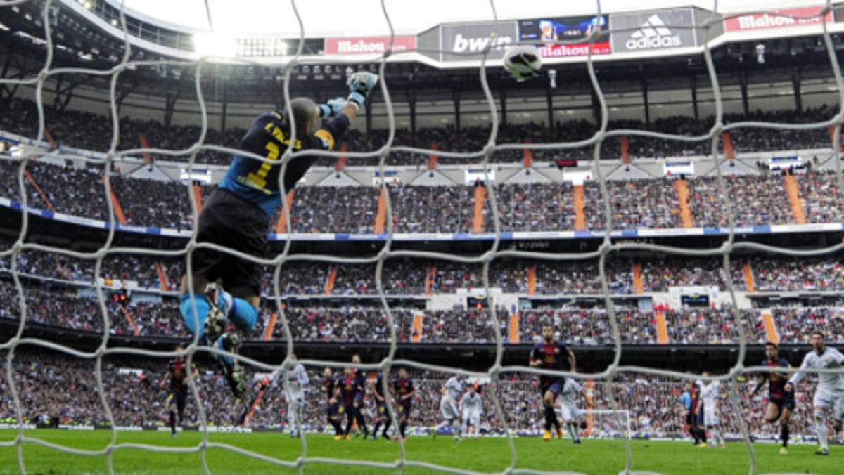 VIDEO: El tapadón de Valdés a Cristiano Ronaldo