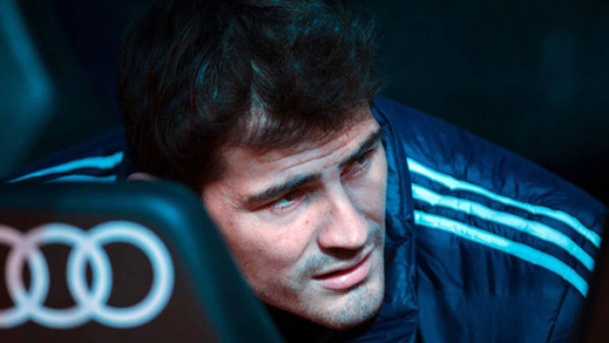 VIDEO: Iker Casillas se negó a calentar frente al Betis