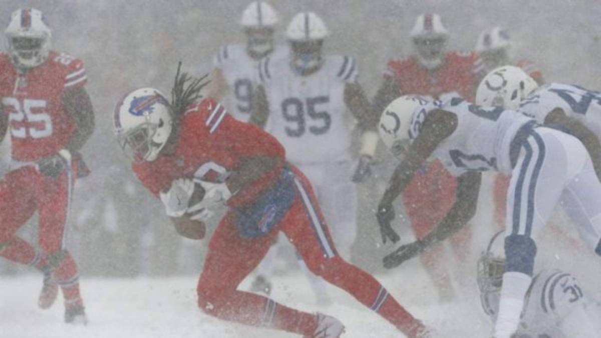 La impresionante nevada en el partido de la NFL