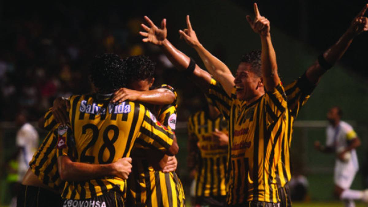 A Real España le favorece el calendario