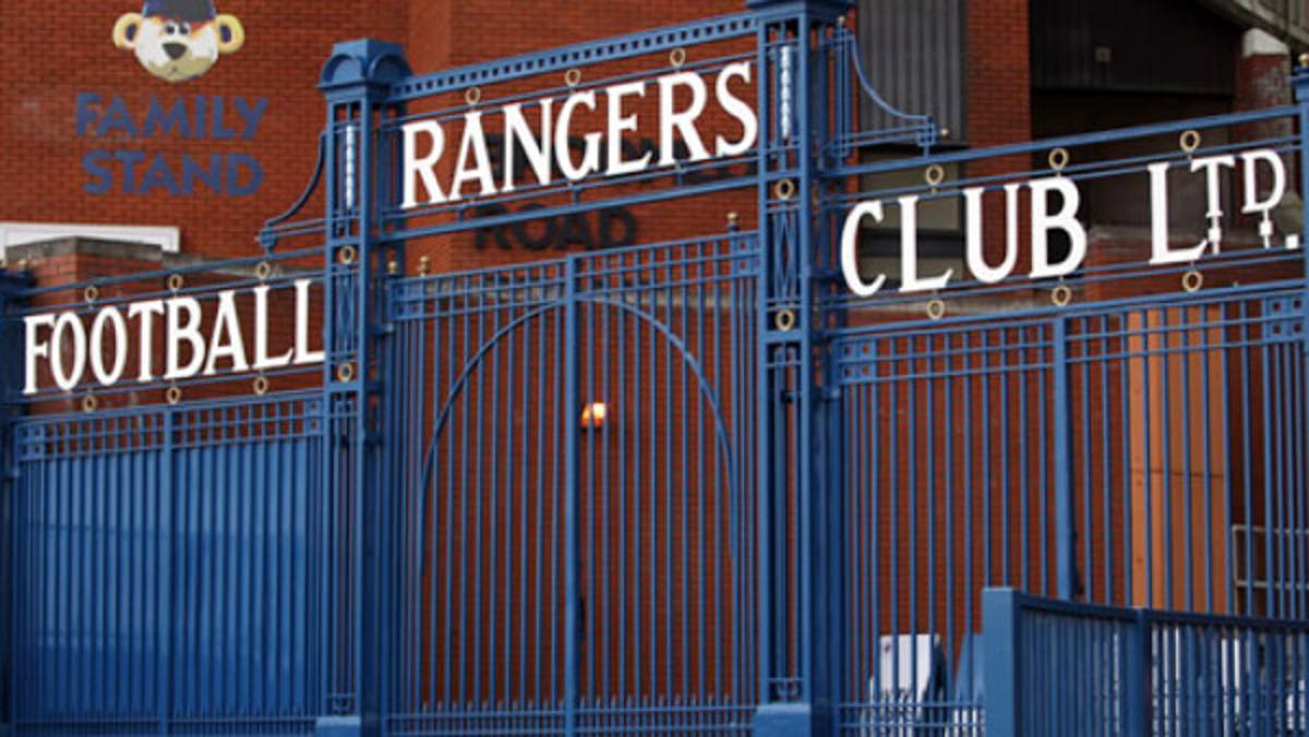 Rangers de Escocia desaparece debido a las deudas