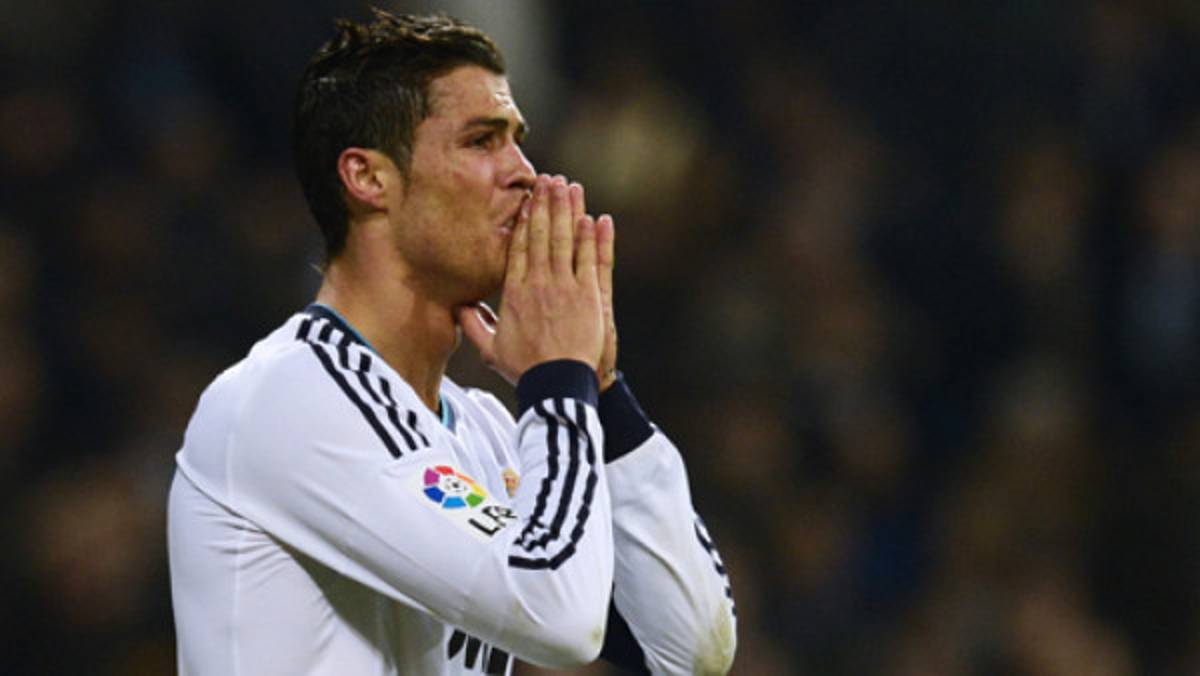 VIDEO: Claro gol fallado por Cristiano ante Barcelona