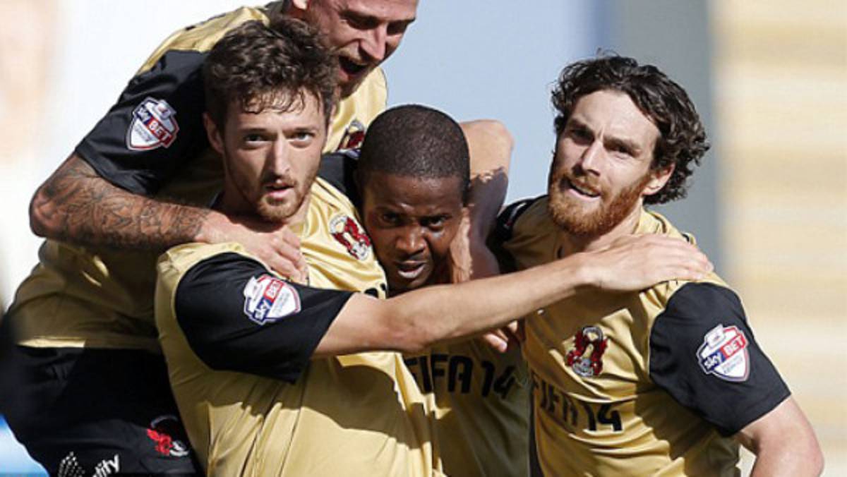 Equipo inglés prohíbe a futbolistas jugar el FIFA 2014