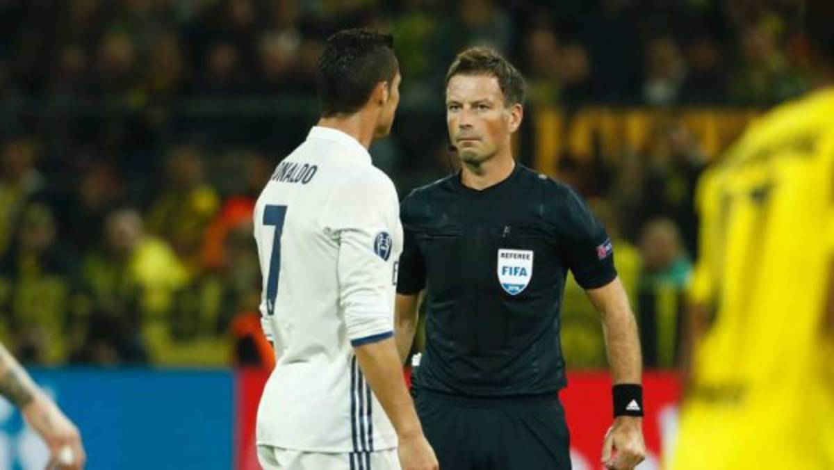Árbitro reveló intimidades de Cristiano, Messi y Luis Suárez que están dando de qué hablar