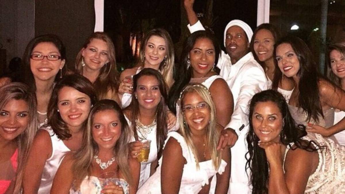 Crack brasileño reveló cómo son las fiestas de Ronaldo y Ronaldinho: 'Tenía una discoteca en su propia casa'