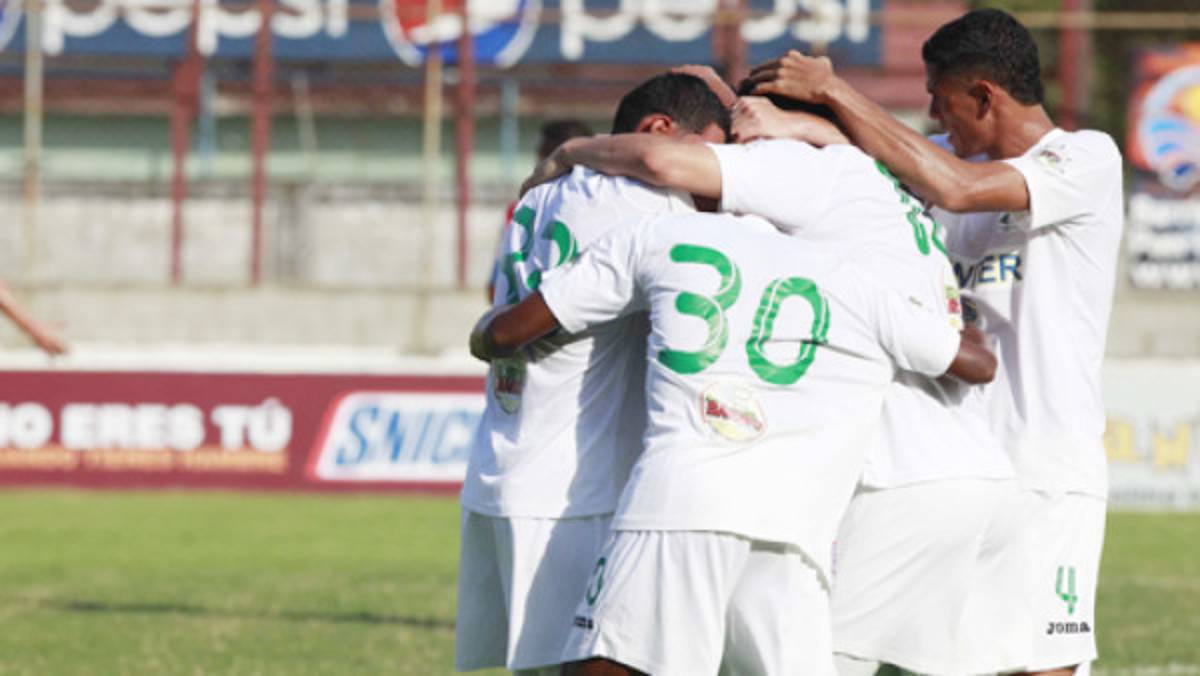 Platense derrotó a Real Sociedad gracias a Estupiñán